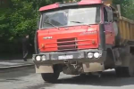В России грузовики могут ездить и без одного колеса